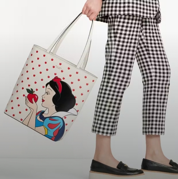 kate spade Handbags - Disney X Kate Spade New York " Snow White " 🍎 Waverly Tote Bag ❤️